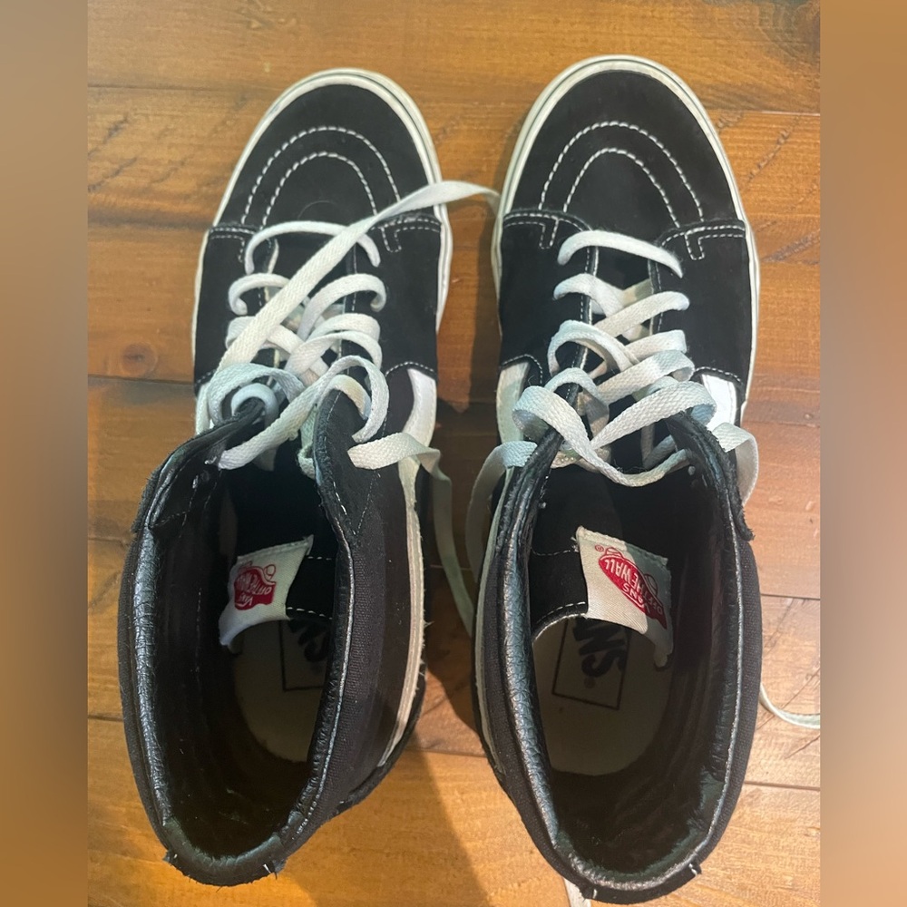 VANS Sk8-Hi Shoe - Picture 2 of 8